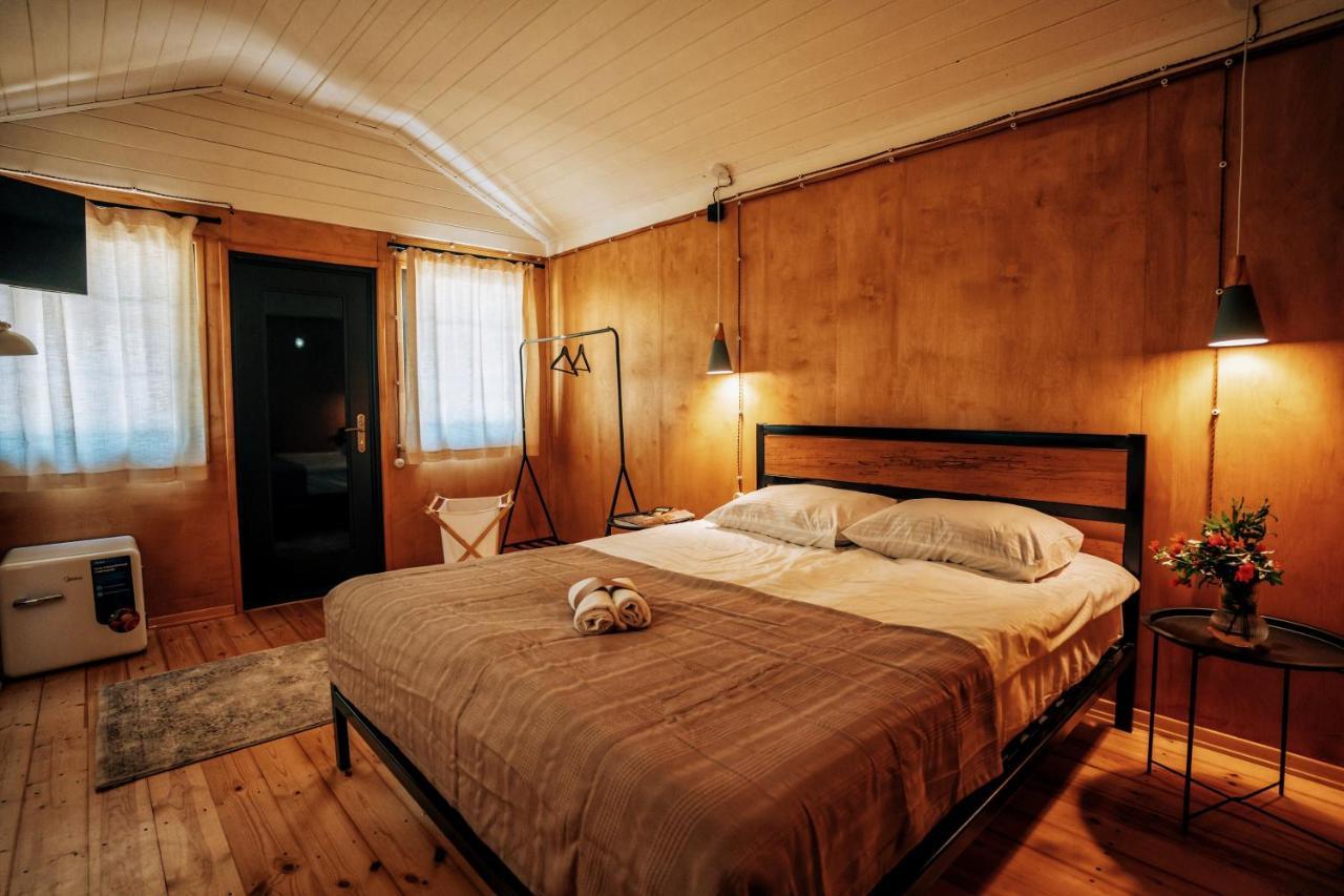 Brotseulebi Hotel Ambrolauri Exterior photo